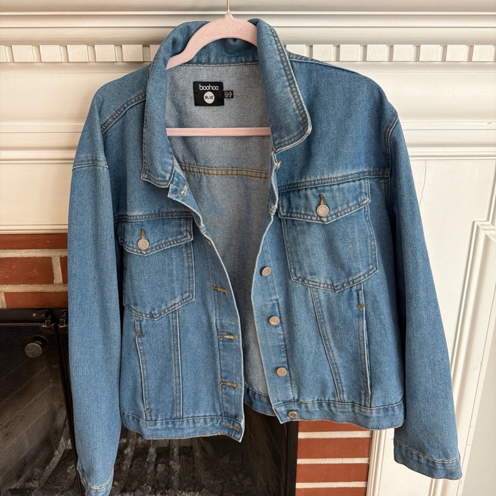 Boohoo Light Blue Jean Jacket for Women